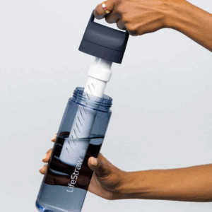 בקבוק עם פילטר LifeStraw Go